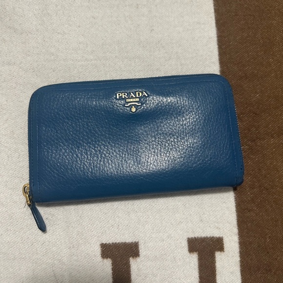 Authentic Blue Prada Wallet - Picture 1 of 5